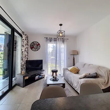 Apartment T2 Grande Terrasse A 5 Min A Pieds De La Plage Ajaccio (Corsica)